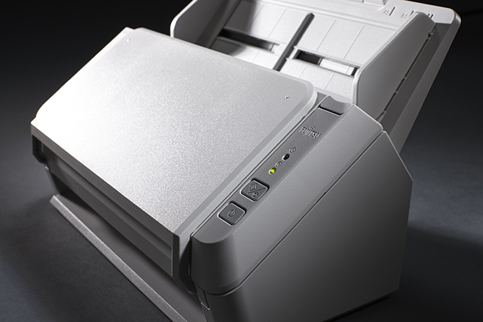 On the face of it, the SP Series (SP1120/1125/1130) is something of a throwback.